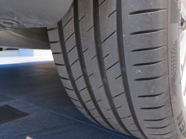 ＭＩＮＩ クーパーＣ　クラシック・トリム　禁煙車　アダプティブクルーズコントロール　全周囲カメラ　純正ナビ　シートヒーター　ステアリングヒーター　純正１７インチアロイホイール　レーンキープアシスト　パーキングアシスト（70枚目）