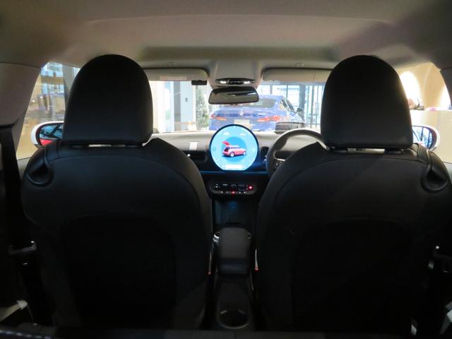 ＭＩＮＩ クーパーＣ　クラシック・トリム　禁煙車　アダプティブクルーズコントロール　全周囲カメラ　純正ナビ　シートヒーター　ステアリングヒーター　純正１７インチアロイホイール　レーンキープアシスト　パーキングアシスト（72枚目）