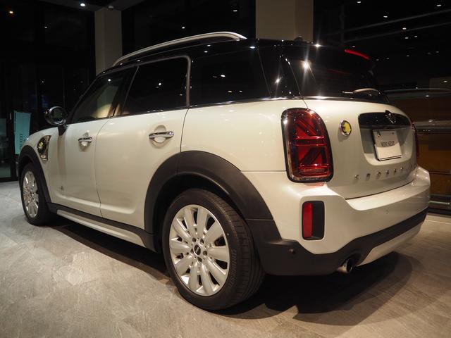 MINI クーパーS E クロスオーバー オール4 ワンオーナー 禁煙車 プラグインハイブリッド 4輪駆動 アダプティブクルーズコントロール リヤビューカメラ パーキングアシスト 純正ナビ ドライブレコーダー 障害物センサー(8枚目)