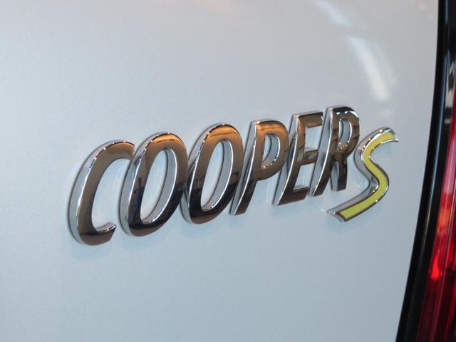 MINI クーパーS E クロスオーバー オール4 ワンオーナー 禁煙車 プラグインハイブリッド 4輪駆動 アダプティブクルーズコントロール リヤビューカメラ パーキングアシスト 純正ナビ ドライブレコーダー 障害物センサー(13枚目)