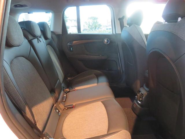 ＭＩＮＩ クーパーＤクロスオーバープレミアム＋Ｐクラシクトリム　ワンオーナー　禁煙車　ディーゼル車　パーキングアシスト　リヤビューカメラ　レーンキープアシスト　シートヒーター　障害物センサー　純正アロイホイール　フロントフォグランプ　ａｐｐｌｅ　ｃａｒｐｌａｙ（46枚目）