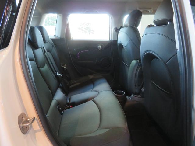 �o�^����p�͂ł�����肨�l�ł��ɐݒ肵�Ă���܂��B����p�̏ڍׂ̐�����A�����ς���̂��˗��͂��C�y�ɂO�O�V�W�|�U�O�S�W�|�W�O�W�O�i�����j�@�l�h�m�h��{�܂ł��A�����������B