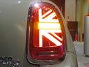 クーパーＤ　ディーゼル車　ワンオーナー　禁煙車　純正ナビ　リヤビューカメラ　パーキングアシスト　障害物センサー　オートライト　　ボンネットストライプ　フロントフォグランプ　純正アルミホイール（15枚目）