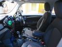クーパーＤ　ディーゼル車　ワンオーナー　禁煙車　純正ナビ　リヤビューカメラ　パーキングアシスト　障害物センサー　オートライト　　ボンネットストライプ　フロントフォグランプ　純正アルミホイール（27枚目）