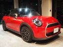 ＭＩＮＩ クーパーＳ　フェイバリット・トリム　１８インチアロイホイール　アラウンドビューモニター　ワンオーナー　禁煙車　アダプティブクルーズコントロール　衝突被害軽減ブレーキ　パーキングアシスト　レーンキープアシスト　ドライブレコーダー（4枚目）