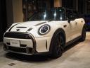 クーパーＳ　レゾリュート・エディション　特別仕様車　ワンオーナー　禁煙車　本革シート　シートヒーター　Ａｐｐｌｅ　ＣａｒＰｌａｙ　ドライブレコーダー　パーキングアシスト　車線逸脱警告　ランフラットタイヤ　障害物センサー（9枚目）