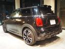 ＭＩＮＩ ジョンクーパーワークス　ジョンクーパーワークス　パーキングアシスト　車線逸脱警告　リヤビューカメラ　純正ナビ　アダプティブクルーズコントロール　障害物センサー　シートヒーター　ドライブレコーダー（8枚目）