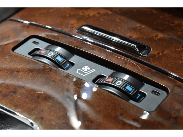 ＩＳ２５０　バージョンＬ　後期モデル　本革エアーシート　レーダクルーズ　Ｂｌｕｅｔｏｏｔｈ　フルセグ　新品２０インチタイヤホイール　新品フルエアロ　新品フルＬＥＤヘッド　新品フルＬＥＤテール　前後流れるウインカー　前後ドラレコ(18枚目)