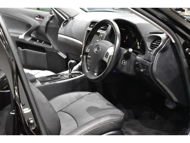 ＩＳ ＩＳ２５０　後期モデル／禁煙１オナ／新品ブラックレザー／Ｂｌｕｅｔｏｏｔｈ／フルセグ／Ｂカメラ／新品２０インチタイヤホイール／新品スピンドルエアロ／新品フルＬＥＤヘッド／新品フルＬＥＤテール／前後流れるウインカー（52枚目）