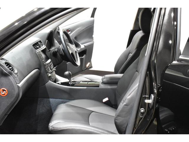 ＩＳ ＩＳ２５０　後期モデル／禁煙１オナ／新品ブラックレザー／Ｂｌｕｅｔｏｏｔｈ／フルセグ／Ｂカメラ／新品２０インチタイヤホイール／新品スピンドルエアロ／新品フルＬＥＤヘッド／新品フルＬＥＤテール／前後流れるウインカー（67枚目）