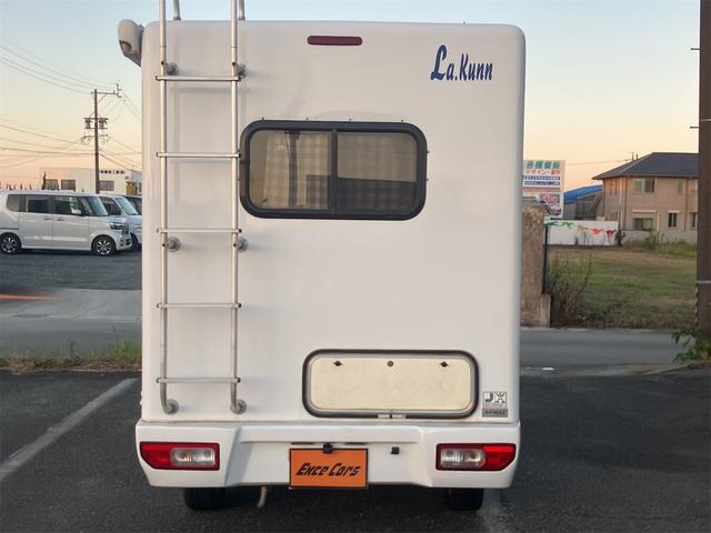 キャリイトラック 　キャンピングカー　ＡＴ　バックカメラ　タープ　ソラーパネル　梯子　ナビ　ＡＭ／ＦＭ　ＡＵＸ　パワーステアリング　エアコン（16枚目）