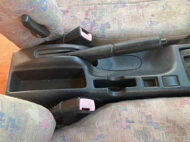 キャリイトラック 　キャンピングカー　ＡＴ　バックカメラ　タープ　ソラーパネル　梯子　ナビ　ＡＭ／ＦＭ　ＡＵＸ　パワーステアリング　エアコン（71枚目）