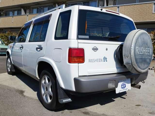 ラシーン ft タイプII 4WD 車検整備付 走行124000Km 4速オートマ ホワイト Wエアバッグ ABS ルーフレール 背面タイヤ レトロパネル ガソリン車(4枚目)
