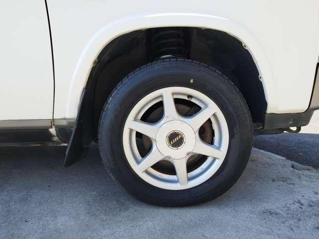 ラシーン ft タイプII 4WD 車検整備付 走行124000Km 4速オートマ ホワイト Wエアバッグ ABS ルーフレール 背面タイヤ レトロパネル ガソリン車(21枚目)