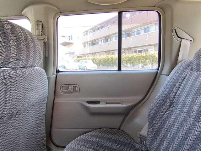 ラシーン ft タイプII 4WD 車検整備付 走行124000Km 4速オートマ ホワイト Wエアバッグ ABS ルーフレール 背面タイヤ レトロパネル ガソリン車(36枚目)