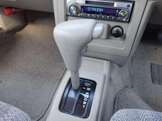 ラシーン ft タイプII 4WD 車検整備付 走行124000Km 4速オートマ ホワイト Wエアバッグ ABS ルーフレール 背面タイヤ レトロパネル ガソリン車(38枚目)