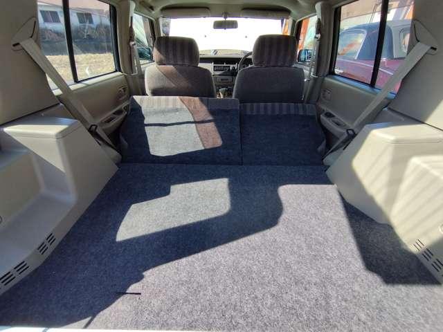 ラシーン ft タイプII 4WD 車検整備付 走行124000Km 4速オートマ ホワイト Wエアバッグ ABS ルーフレール 背面タイヤ レトロパネル ガソリン車(51枚目)