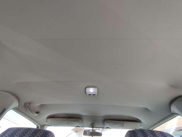 ラシーン ft タイプII 4WD 車検整備付 走行124000Km 4速オートマ ホワイト Wエアバッグ ABS ルーフレール 背面タイヤ レトロパネル ガソリン車(56枚目)