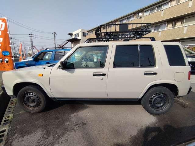 ラシーン タイプII 4WD キーレス カーナビ ETC 車検整備付 パワステ 新品タイヤ ラック ドライブレコーダー サンドベージュ 4速オートマ ルーフレール レトロパネル(2枚目)