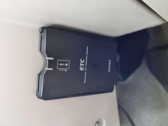 ラシーン タイプII 4WD キーレス カーナビ ETC 車検整備付 パワステ 新品タイヤ ラック ドライブレコーダー サンドベージュ 4速オートマ ルーフレール レトロパネル(10枚目)