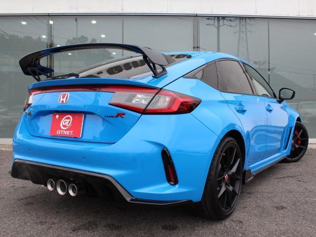 シビック タイプR レーシングブラックパッケージ ワンオーナー ホンダセンシング 純正ナビ フルセグ バックカメラ ETC2.0 純正19インチアルミ ブレンボキャリパー ワイヤレス充電 LEDヘッドライト(3枚目)