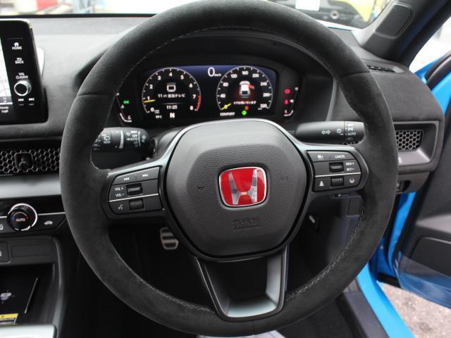 シビック タイプR レーシングブラックパッケージ ワンオーナー ホンダセンシング 純正ナビ フルセグ バックカメラ ETC2.0 純正19インチアルミ ブレンボキャリパー ワイヤレス充電 LEDヘッドライト(8枚目)