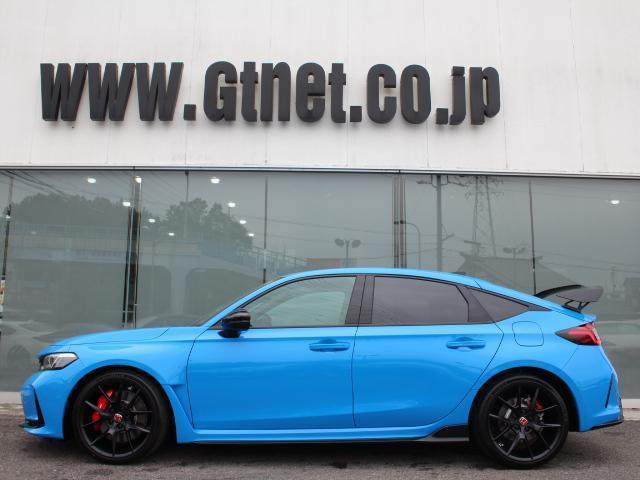 シビック タイプR レーシングブラックパッケージ ワンオーナー ホンダセンシング 純正ナビ フルセグ バックカメラ ETC2.0 純正19インチアルミ ブレンボキャリパー ワイヤレス充電 LEDヘッドライト(16枚目)