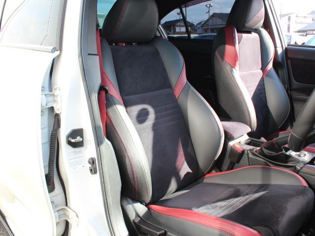 ＷＲＸ ＳＴＩ ＳＴＩ　Ｅ型　カーボンエアロ　ＣＵＳＣＯ車高調　フジツボマフラー　ＺＥＲＯスポーツサクションキット　ＳＴｉフレキシブルタワーバー　純正１８インチアルミ　純正ナビＴＶ　バックカメラ　ＯＰドラレコ　ＥＴＣ２．０（5枚目）
