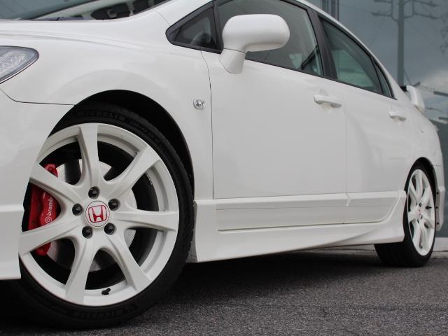 シビック タイプR HKS車高調 Grgoセキュリティ 純正18インチアルミ ブレンボキャリパー カロッツェリアナビ フルセグ バックカメラ ETC ユピテル前後ドラレコ(17枚目)
