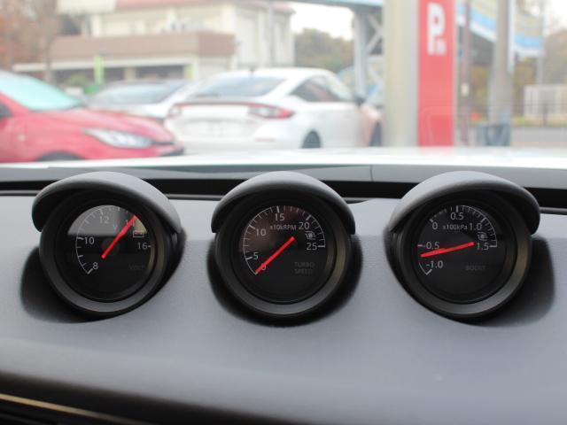 フェアレディZ NISMO NISMO製19アルミ 純正フルエアロ 純正RECAROハーフレザーシート 曙レッドキャリパー 純正ナビ フルセグ バックカメラ ETC 純正3連メーター パドルシフト クルコン LKA BSM(10枚目)