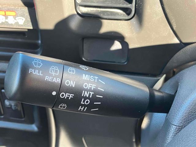 ハイゼットカーゴ スペシャル　軽バン　ＡＴ　ナビ　ＴＶ　両側スライドドア　キーレスエントリー　エアコン　運転席エアバッグ　助手席エアバッグ　ＣＤ　ＵＳＢ（7枚目）