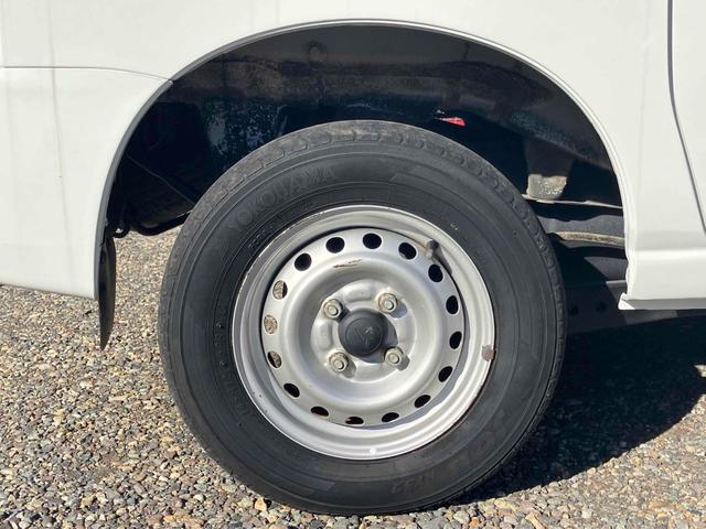 ハイゼットカーゴ スペシャル　軽バン　ＡＴ　ナビ　ＴＶ　両側スライドドア　キーレスエントリー　エアコン　運転席エアバッグ　助手席エアバッグ　ＣＤ　ＵＳＢ（26枚目）