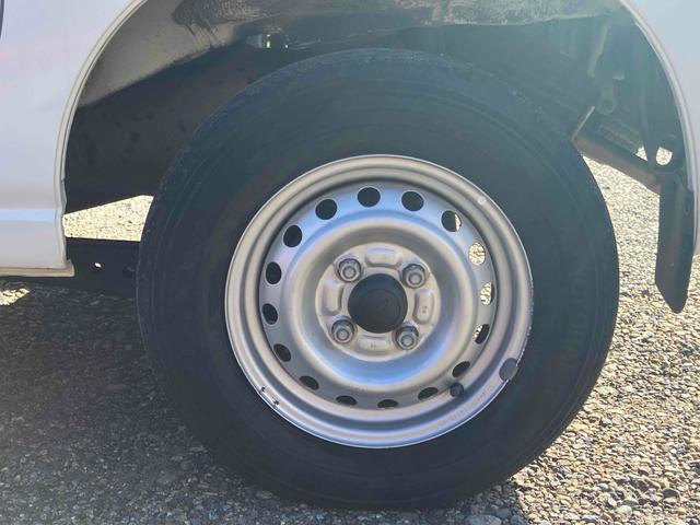 ハイゼットカーゴ スペシャル　軽バン　ＡＴ　ナビ　ＴＶ　両側スライドドア　キーレスエントリー　エアコン　運転席エアバッグ　助手席エアバッグ　ＣＤ　ＵＳＢ（27枚目）