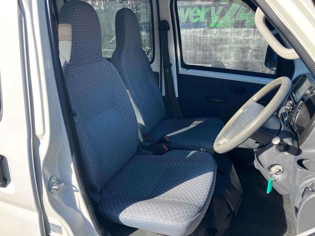 ハイゼットカーゴ スペシャル　軽バン　ＡＴ　ナビ　ＴＶ　両側スライドドア　キーレスエントリー　エアコン　運転席エアバッグ　助手席エアバッグ　ＣＤ　ＵＳＢ（31枚目）