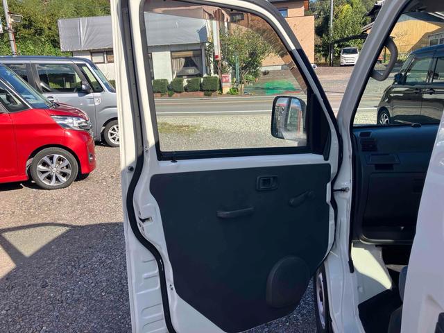 ハイゼットカーゴ スペシャル　軽バン　ＡＴ　ナビ　ＴＶ　両側スライドドア　キーレスエントリー　エアコン　運転席エアバッグ　助手席エアバッグ　ＣＤ　ＵＳＢ（41枚目）