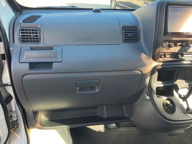 ハイゼットカーゴ スペシャル　軽バン　ＡＴ　ナビ　ＴＶ　両側スライドドア　キーレスエントリー　エアコン　運転席エアバッグ　助手席エアバッグ　ＣＤ　ＵＳＢ（43枚目）