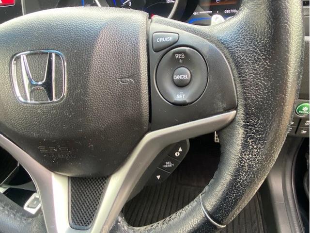 フィットハイブリッド Ｓパッケージ　純正ナビ　衝突軽減ブレーキ　ＣＤ／ＤＶＤ再生　ＬＥＤヘッド　ＴＶ　バックカメラ　ＥＴＣ　クルーズコントロール（27枚目）