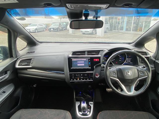 フィットハイブリッド Ｓパッケージ　純正ナビ　衝突軽減ブレーキ　ＣＤ／ＤＶＤ再生　ＬＥＤヘッド　ＴＶ　バックカメラ　ＥＴＣ　クルーズコントロール（34枚目）