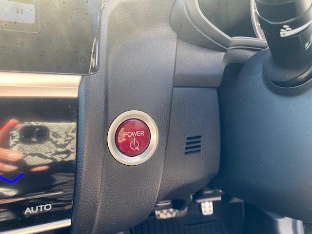 フィットハイブリッド Ｓパッケージ　純正ナビ　衝突軽減ブレーキ　ＣＤ／ＤＶＤ再生　ＬＥＤヘッド　ＴＶ　バックカメラ　ＥＴＣ　クルーズコントロール（57枚目）