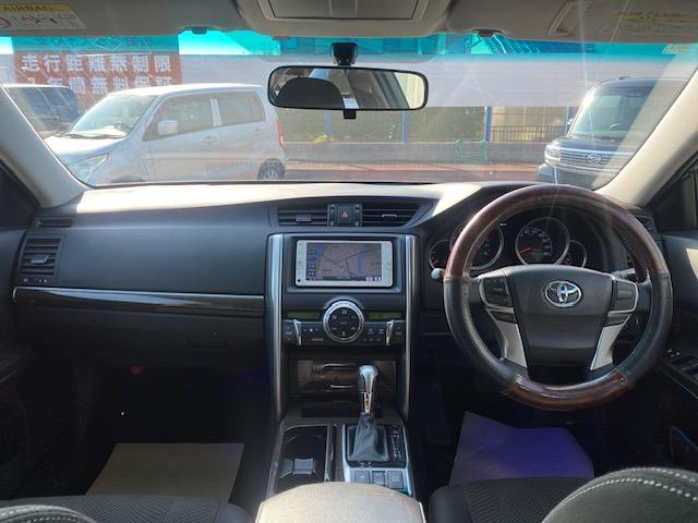 ５００００ｋｍのマークＸ入庫しました★セダンタイプのお車は根強く残って欲しいですね♪