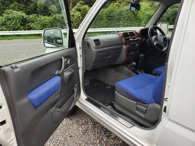 ジムニー FISフリースタイルワールドカップリミテッド インタークーラーターボ リフトアップ 社外マフラー バンパー バンパーガード ターボタイマー ウッド調パネル 4WD オートマ車(13枚目)