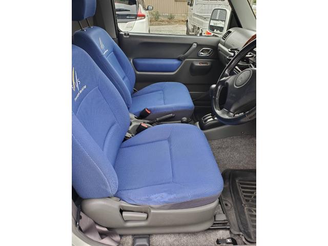 ジムニー FISフリースタイルワールドカップリミテッド インタークーラーターボ リフトアップ 社外マフラー バンパー バンパーガード ターボタイマー ウッド調パネル 4WD オートマ車(17枚目)