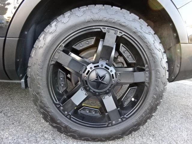 エクスプローラー リミテッド　ＸＤホイール／ＮＩＴＴＯ　ＴＥＲＲＡ　ＧＲＡＰＰＬＥＲ／テスラスタイルナビ／ラプターグリル／アップルカープレイ／アンドロイドオート／２０１３ｙモデル／黒革／サンルーフ／Ｐバックドア／ＨＩＤ／ＥＴＣ（19枚目）