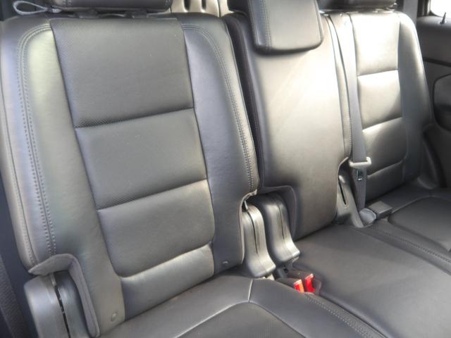 エクスプローラー リミテッド　１オーナー／パノラマサンルーフ／黒革シート／ＥＴＣ／シートクーラー＆ヒーター／パワーリアゲート／電動格納サードシート／リアモニター／フロント・サイド・バックカメラ（14枚目）