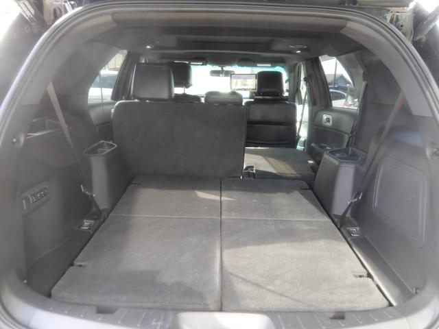 エクスプローラー リミテッド　１オーナー／パノラマサンルーフ／黒革シート／ＥＴＣ／シートクーラー＆ヒーター／パワーリアゲート／電動格納サードシート／リアモニター／フロント・サイド・バックカメラ（20枚目）