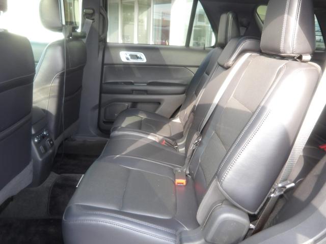 エクスプローラー リミテッド　１オーナー／パノラマサンルーフ／黒革シート／ＥＴＣ／シートクーラー＆ヒーター／パワーリアゲート／電動格納サードシート／リアモニター／フロント・サイド・バックカメラ（41枚目）