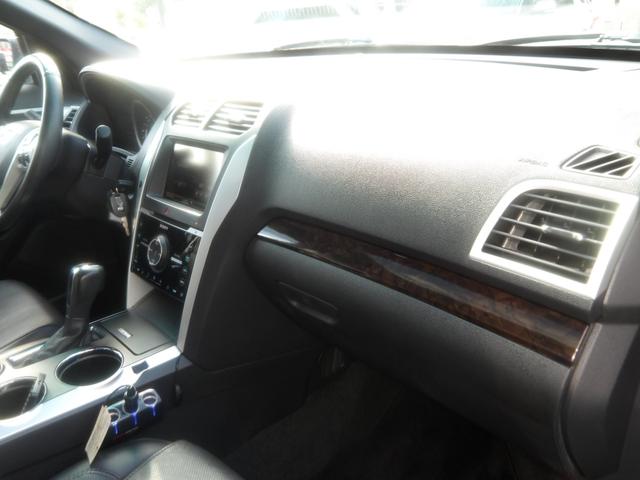 エクスプローラー リミテッド　１オーナー／パノラマサンルーフ／黒革シート／ＥＴＣ／シートクーラー＆ヒーター／パワーリアゲート／電動格納サードシート／リアモニター／フロント・サイド・バックカメラ（50枚目）