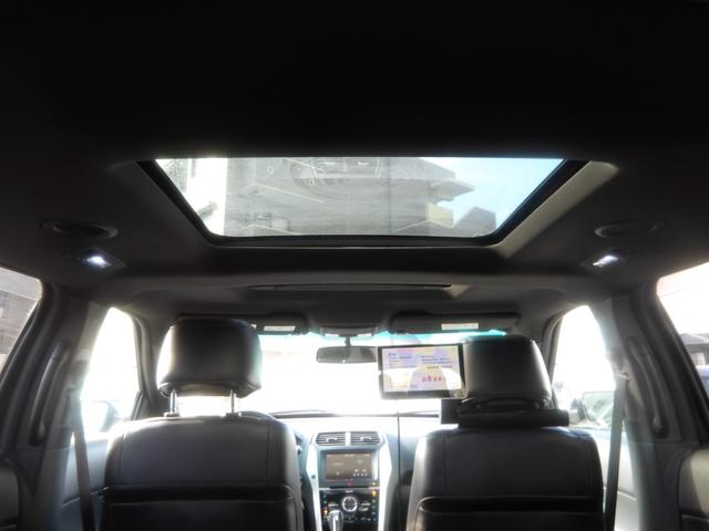 エクスプローラー リミテッド　１オーナー／パノラマサンルーフ／黒革シート／ＥＴＣ／シートクーラー＆ヒーター／パワーリアゲート／電動格納サードシート／リアモニター／フロント・サイド・バックカメラ（56枚目）