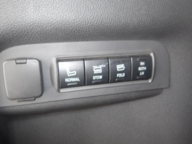 エクスプローラー リミテッド　１オーナー／パノラマサンルーフ／黒革シート／ＥＴＣ／シートクーラー＆ヒーター／パワーリアゲート／電動格納サードシート／リアモニター／フロント・サイド・バックカメラ（58枚目）