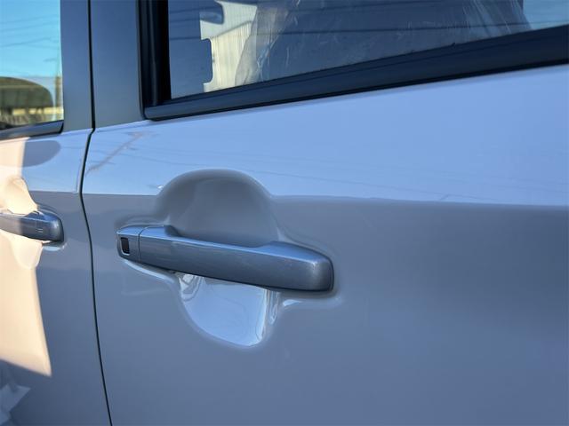 ムーヴ ＲＳ　プッシュスタート　両側パワースライドドア　クルーズコントロール　クリアランスセンサー　スマートキー　パワーステアリング　アイドリングストップ　オートライトシステム（27枚目）